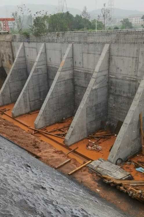 唐山滦县锚杆式挡土墙